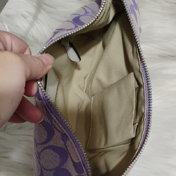 SALE! RARE! Coach Lavender Iris/White Signature Small Hobo Bag - Picture 11 of 16